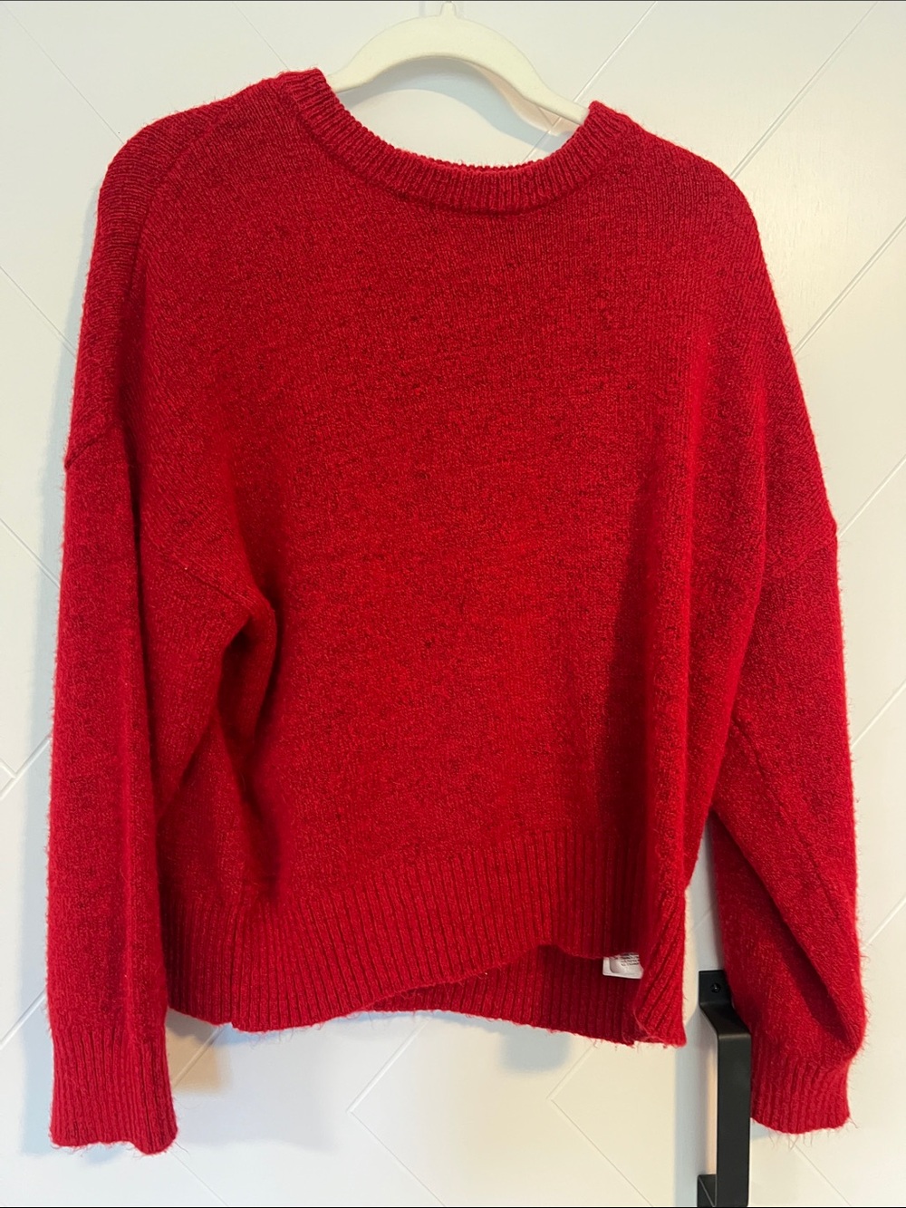 Classic Red Crewneck Sweater - Brand Unspecified